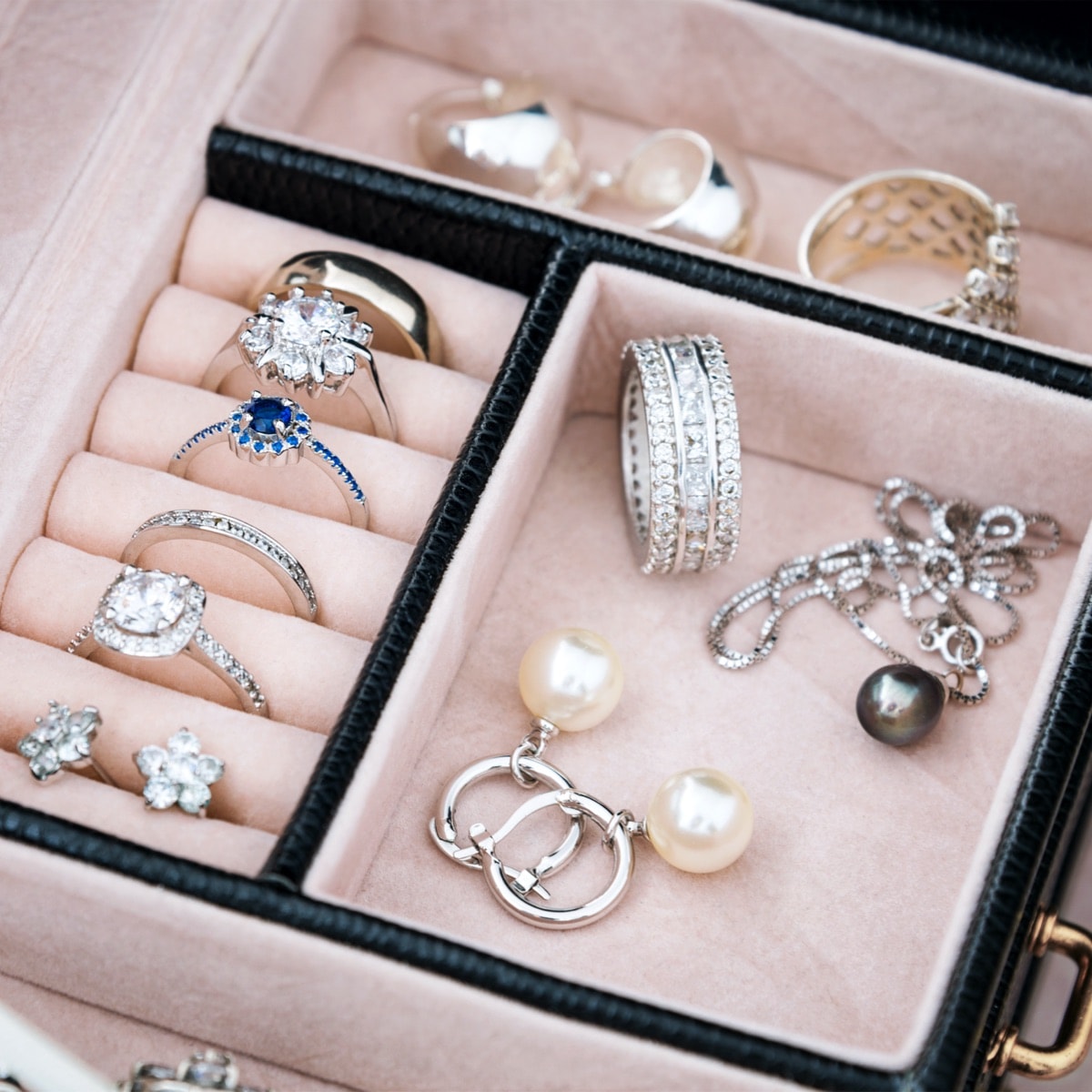 Jewelry & Valuable Property Insurance - Laurmark Insurance